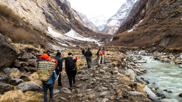 Chadar Trek 2025: A Complete Guide to the Frozen River Trek