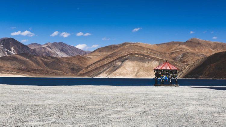 Khardung La Pass 2025: Everything You Need to Know Before Visiting