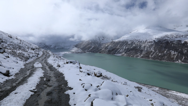 Ladakh in Winter 2025: A Complete Guide to the Snowy Wonderland