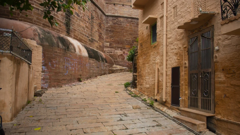 Offbeat Places to Visit in Varanasi: Hidden Gems and Unique Experiences