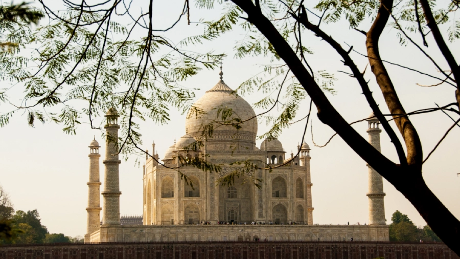 Taj Mahal Safety Tips: How to Stay Safe and Secure During Your Visit