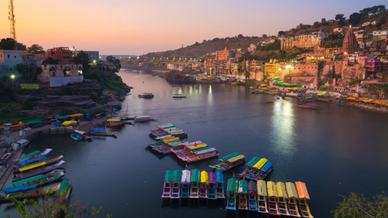 Varanasi Photography Guide: Best Spots and Tips for Stunning Shots