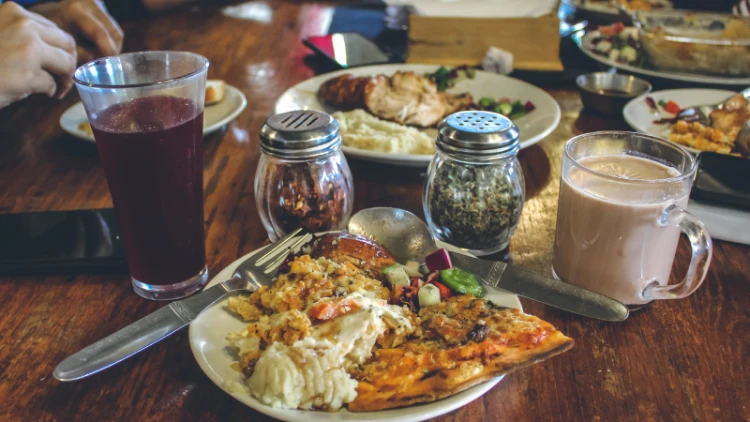 Best Budget Food on Indian Highways: Must-Try Cheap Eateries