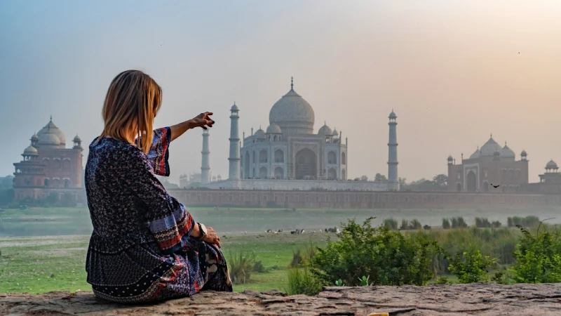 Top Budget Travel Influencers in India to Follow